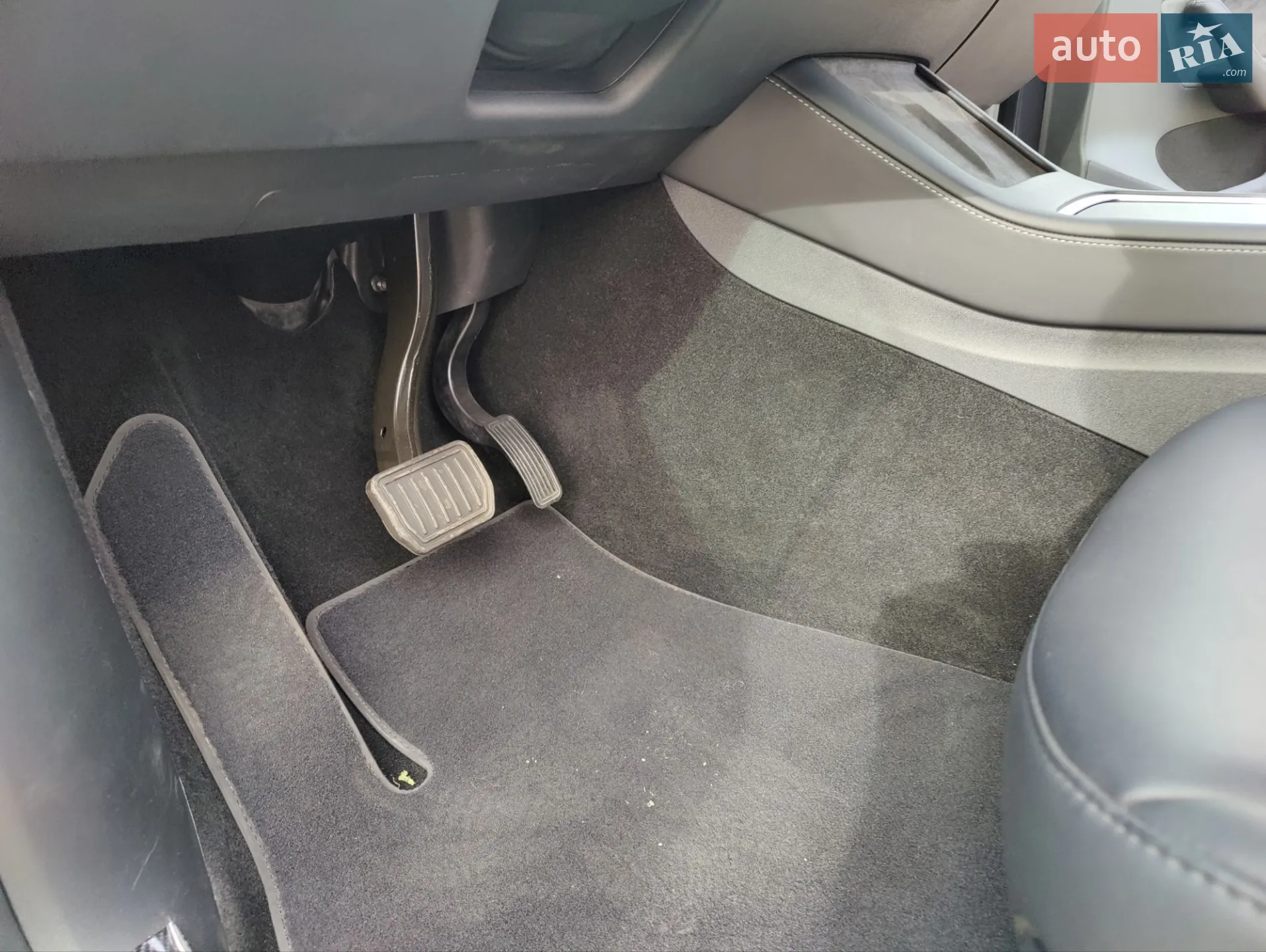 2024 Tesla Model Y - мініатюра 28