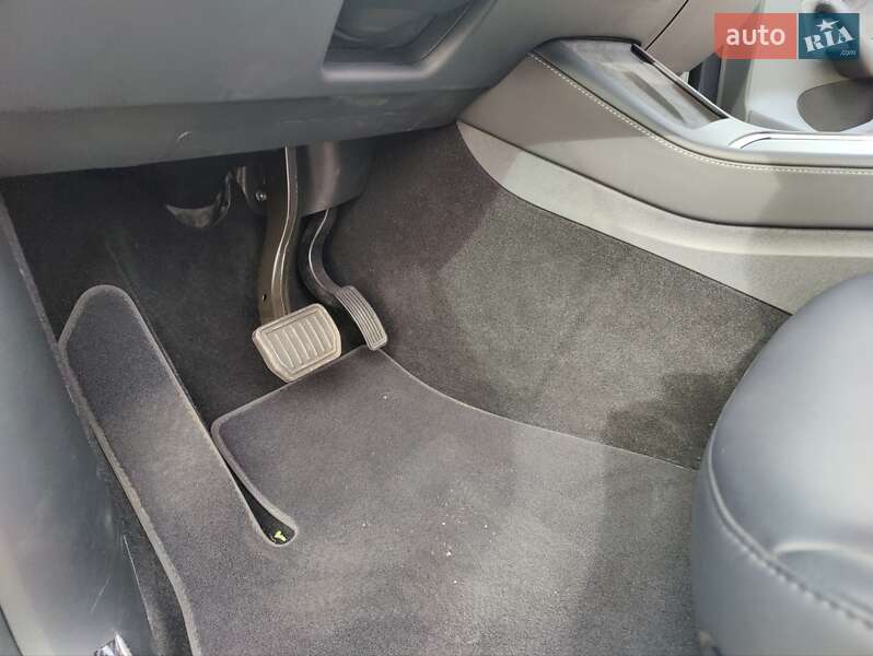 Внедорожник / Кроссовер Tesla Model Y 2024 в Броварах фото 28 Внедорожник / Кроссовер Tesla Model Y 2024 в Броварах