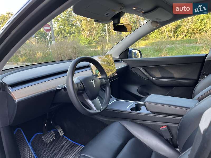 Позашляховик / Кросовер Tesla Model Y 2021 в Тернополі