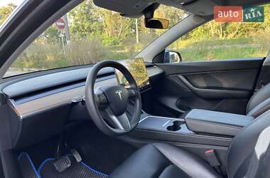 Позашляховик / Кросовер Tesla Model Y 2021 в 