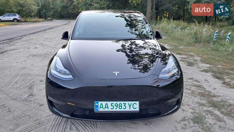 Позашляховик / Кросовер Tesla Model Y 2021 в Києві