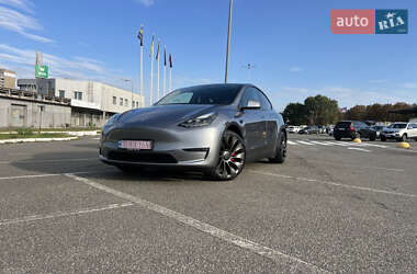 Внедорожник / Кроссовер Tesla Model Y 2023 в Киеве