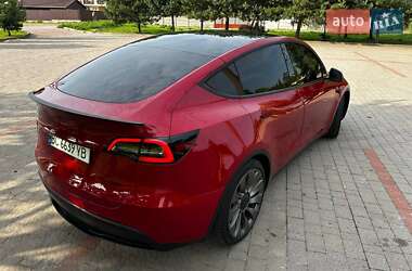 Позашляховик / Кросовер Tesla Model Y 2021 в 