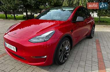 Позашляховик / Кросовер Tesla Model Y 2021 в 