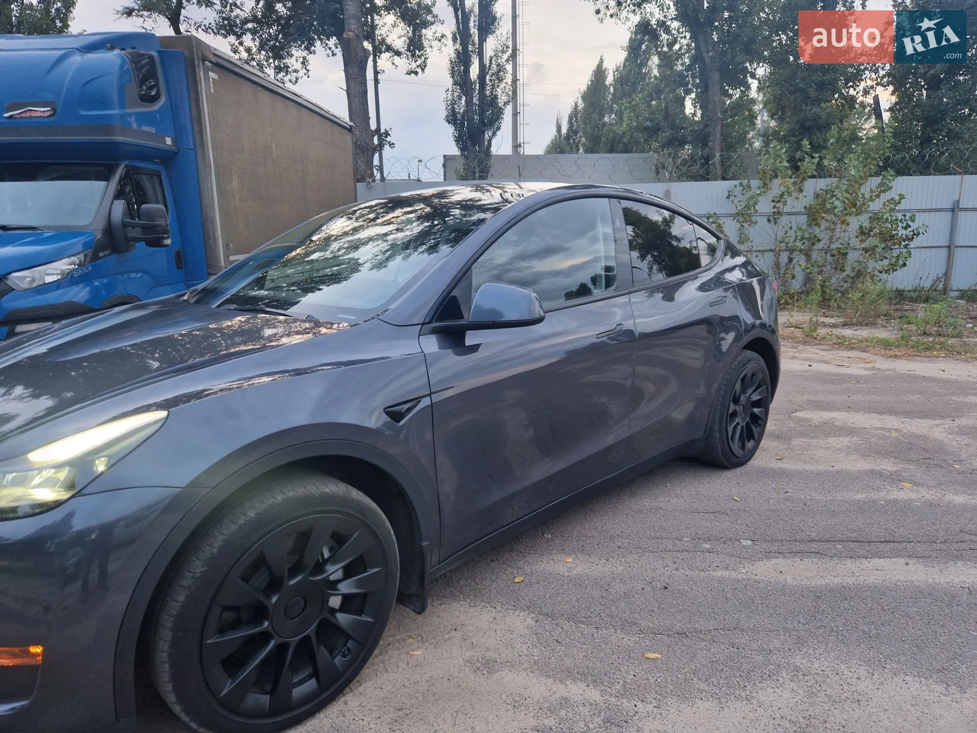 2023 Tesla Model Y - мініатюра 4