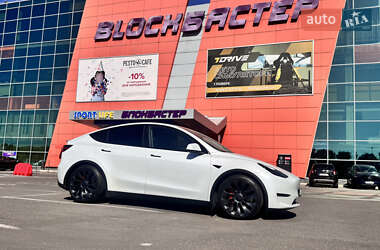 Внедорожник / Кроссовер Tesla Model Y 2022 в 