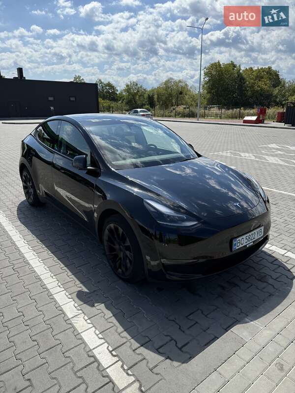 Внедорожник / Кроссовер Tesla Model Y 2023 в 