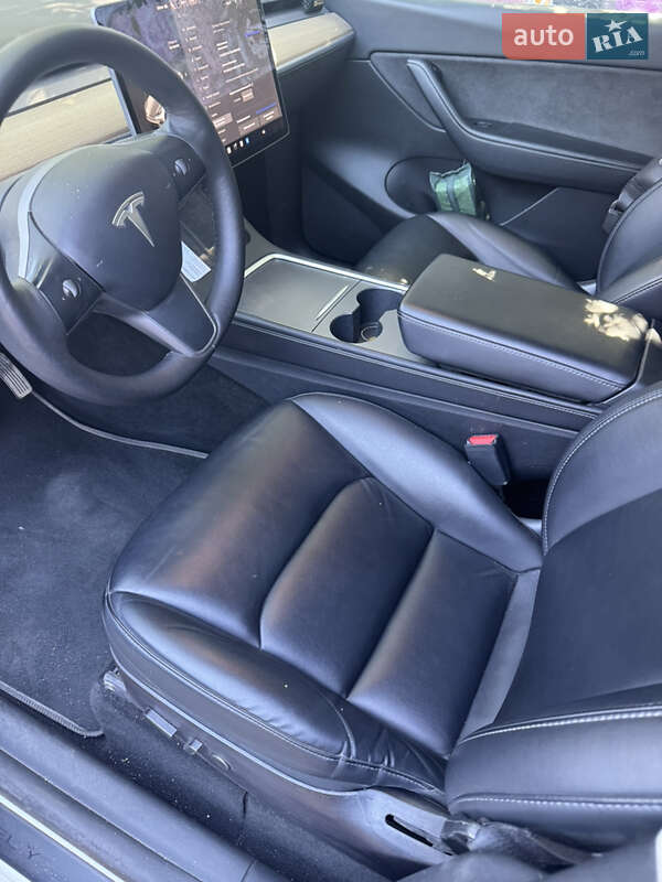 Позашляховик / Кросовер Tesla Model Y 2022 в Ірпені фото 6 Позашляховик / Кросовер Tesla Model Y 2022 в Ірпені
