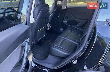 Внедорожник / Кроссовер Tesla Model Y 2022 в 