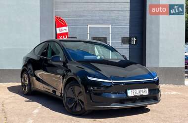 Внедорожник / Кроссовер Tesla Model Y 2025 в Киеве