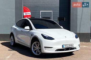 Внедорожник / Кроссовер Tesla Model Y 2023 в Киеве