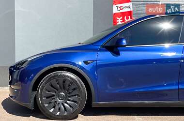 Позашляховик / Кросовер Tesla Model Y 2023 в 