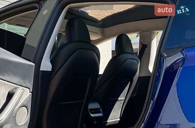 Позашляховик / Кросовер Tesla Model Y 2023 в 