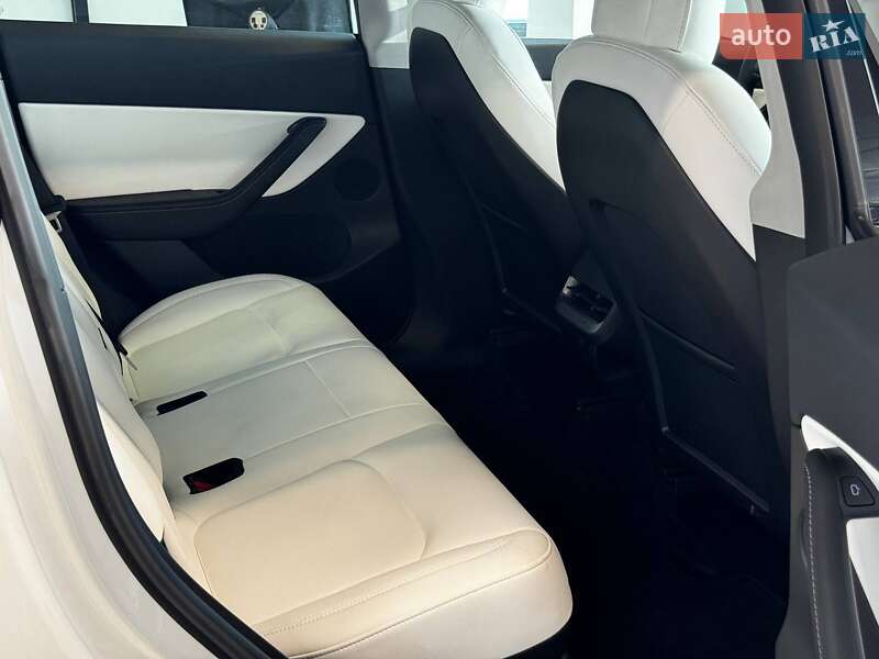 Позашляховик / Кросовер Tesla Model Y 2021 в Львові фото 21 Позашляховик / Кросовер Tesla Model Y 2021 в Львові