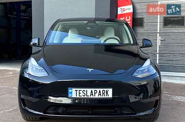 Внедорожник / Кроссовер Tesla Model Y 2024 в 