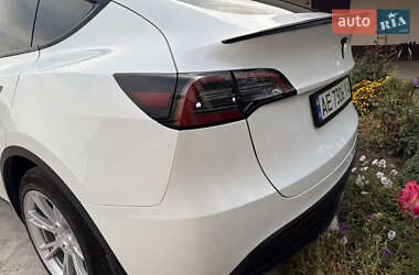 Позашляховик / Кросовер Tesla Model Y 2023 в 