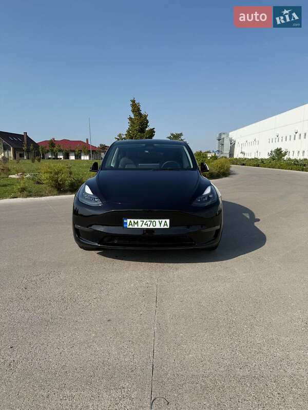 Внедорожник / Кроссовер Tesla Model Y 2023 в 