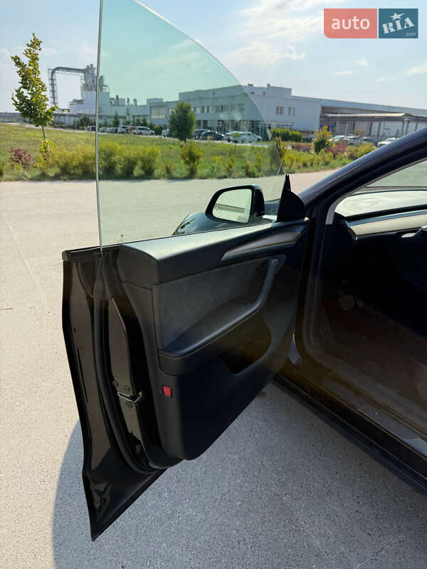 Внедорожник / Кроссовер Tesla Model Y 2023 в Коростене