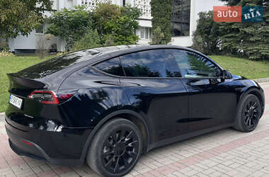 Позашляховик / Кросовер Tesla Model Y 2022 в 