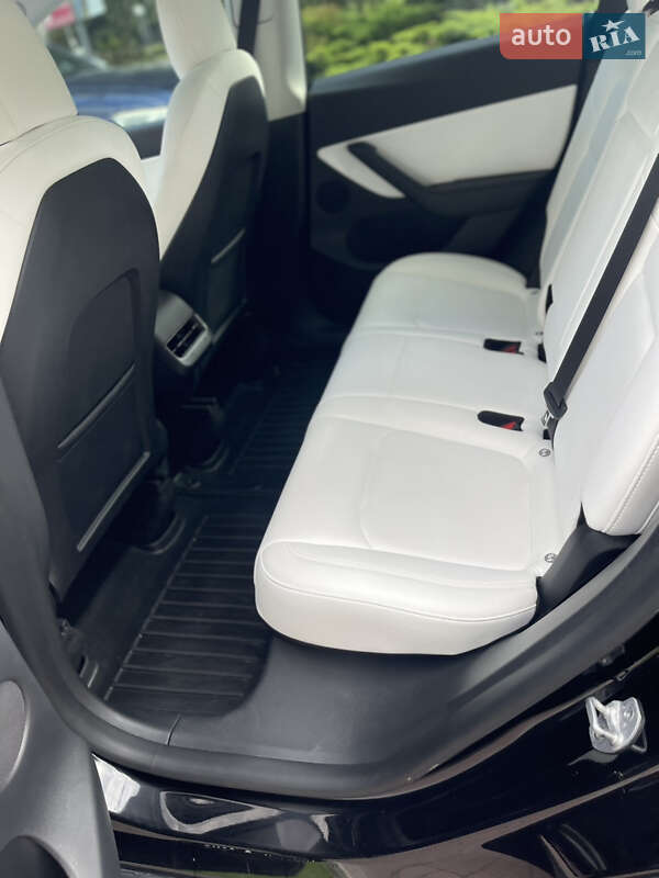 Внедорожник / Кроссовер Tesla Model Y 2022 в Тернополе фото 21 Внедорожник / Кроссовер Tesla Model Y 2022 в Тернополе