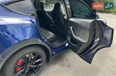 Внедорожник / Кроссовер Tesla Model Y 2021 в 