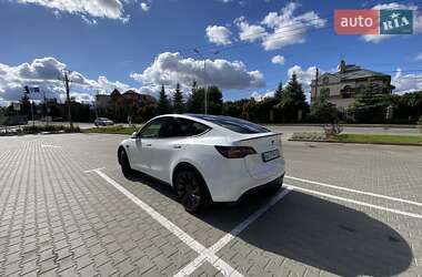 Внедорожник / Кроссовер Tesla Model Y 2024 в 