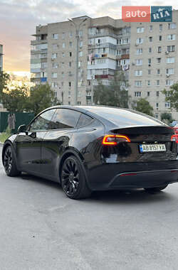 Позашляховик / Кросовер Tesla Model Y 2022 в 