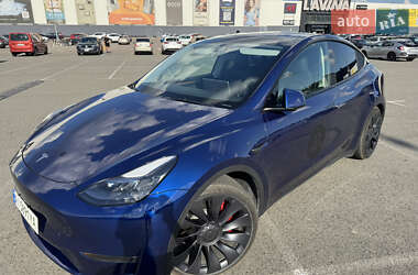 Позашляховик / Кросовер Tesla Model Y 2023 в Києві