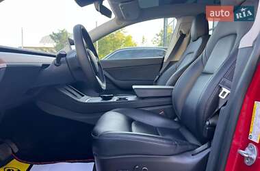 Внедорожник / Кроссовер Tesla Model Y 2021 в 