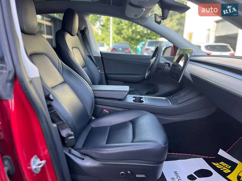 Позашляховик / Кросовер Tesla Model Y 2021 в Івано-Франківську