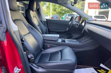 Внедорожник / Кроссовер Tesla Model Y 2021 в 