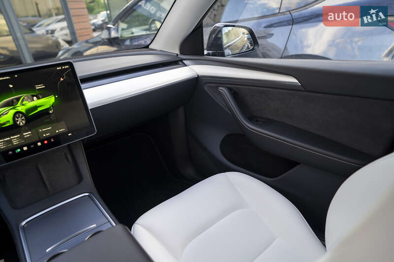 Внедорожник / Кроссовер Tesla Model Y 2023 в Киеве фото 19 Внедорожник / Кроссовер Tesla Model Y 2023 в Киеве