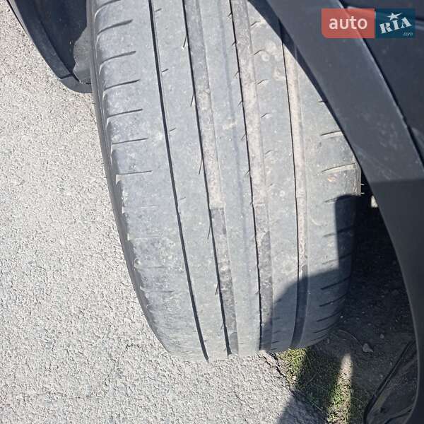 Внедорожник / Кроссовер Tesla Model Y 2021 в Берегово