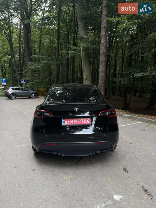 Позашляховик / Кросовер Tesla Model Y 2025 в Львові