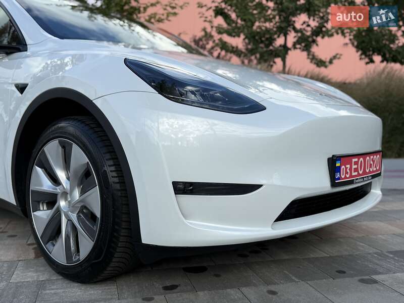 Внедорожник / Кроссовер Tesla Model Y 2023 в Киеве