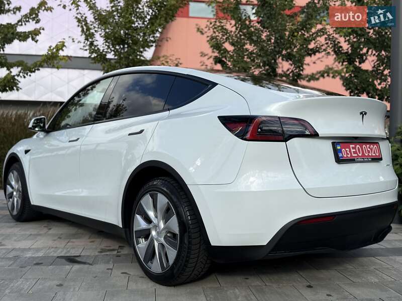 Внедорожник / Кроссовер Tesla Model Y 2023 в Киеве