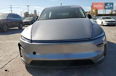 Внедорожник / Кроссовер Tesla Model Y 2025 в 