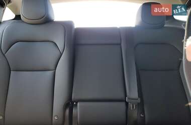 Внедорожник / Кроссовер Tesla Model Y 2025 в 