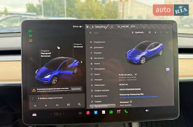 Внедорожник / Кроссовер Tesla Model Y 2021 в 