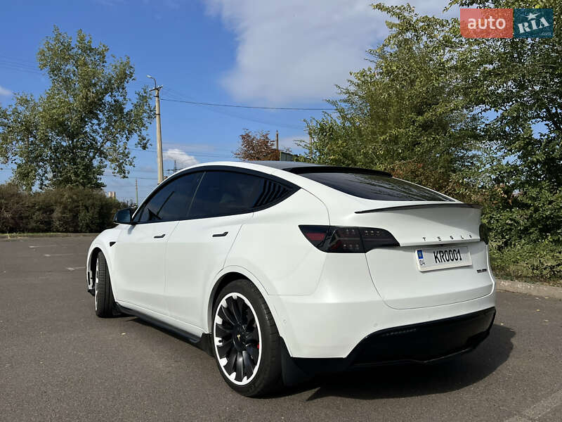 Позашляховик / Кросовер Tesla Model Y 2020 в Кривому Розі