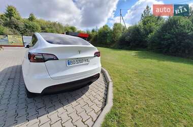 Внедорожник / Кроссовер Tesla Model Y 2021 в 