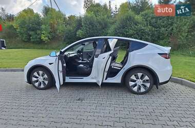 Внедорожник / Кроссовер Tesla Model Y 2021 в 