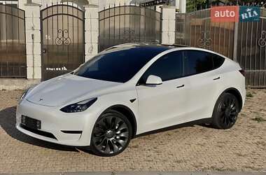 Внедорожник / Кроссовер Tesla Model Y 2023 в 