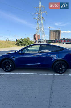 Позашляховик / Кросовер Tesla Model Y 2021 в 