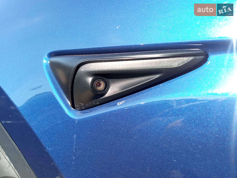 Позашляховик / Кросовер Tesla Model Y 2021 в Радехові