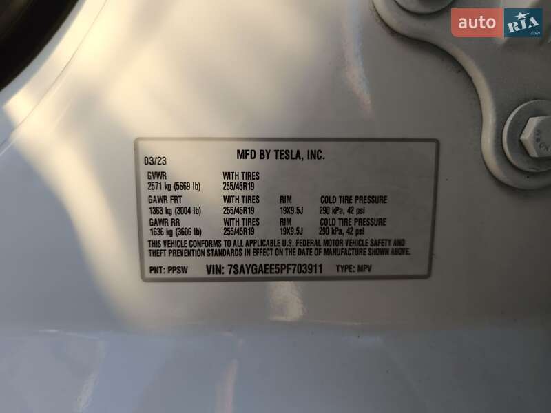 Позашляховик / Кросовер Tesla Model Y 2023 в Києві фото 12 Позашляховик / Кросовер Tesla Model Y 2023 в Києві