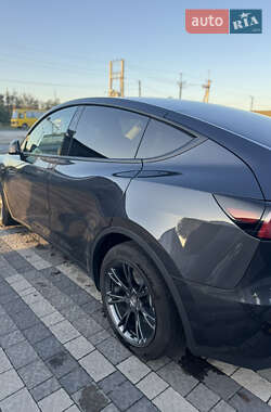 Внедорожник / Кроссовер Tesla Model Y 2024 в 