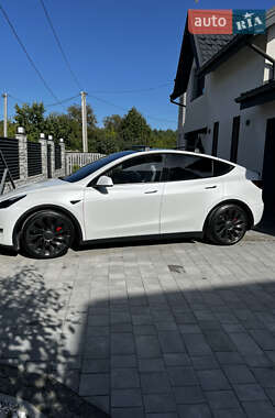 Позашляховик / Кросовер Tesla Model Y 2022 в 