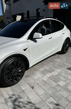 Позашляховик / Кросовер Tesla Model Y 2022 в 