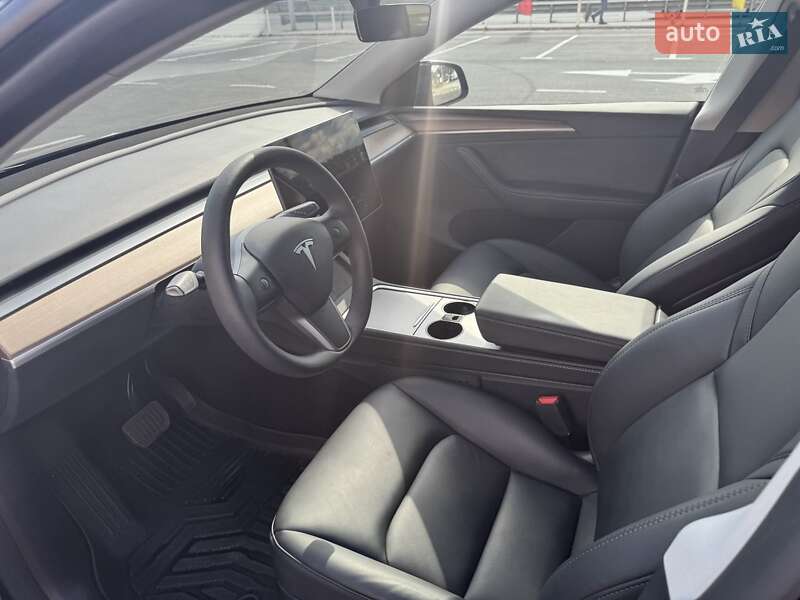 Внедорожник / Кроссовер Tesla Model Y 2024 в Киеве фото 7 Внедорожник / Кроссовер Tesla Model Y 2024 в Киеве